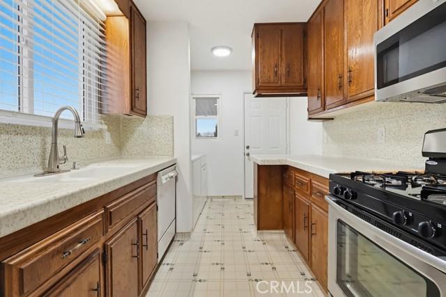 Detail Gallery Image 27 of 53 For 2836 Flangel, Lakewood,  CA 90712 - 3 Beds | 2 Baths