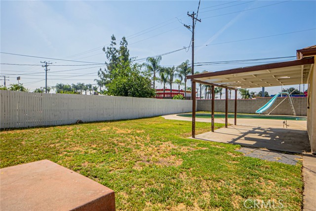 987 W 23rd Street, San Bernardino CA: https://media.crmls.org/medias/a0449c8a-f690-4a0e-9eb4-d0c458e481a9.jpg