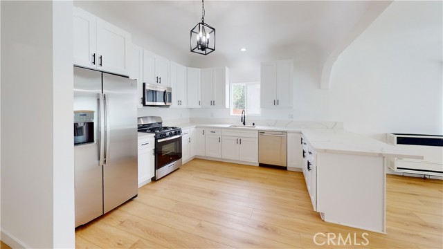 1113 Pacific Ave, Long Beach CA: https://media.crmls.org/medias/a044a5a9-8b31-4dc2-8538-8799e49ff3a1.jpg