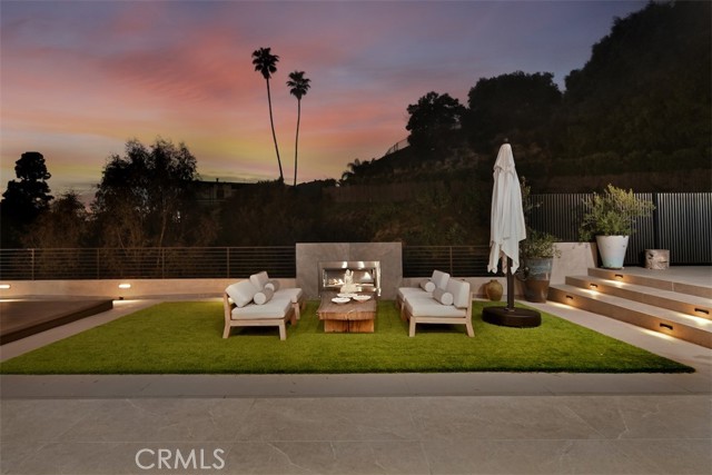 Detail Gallery Image 18 of 36 For 14753 Round Valley, Sherman Oaks,  CA 91403 - 4 Beds | 5 Baths