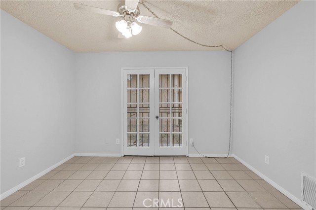 Detail Gallery Image 16 of 34 For 15400 Canyonstone Dr, Moreno Valley,  CA 92551 - 3 Beds | 2/1 Baths
