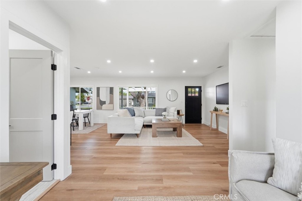 MLS #SB26136345 image #7