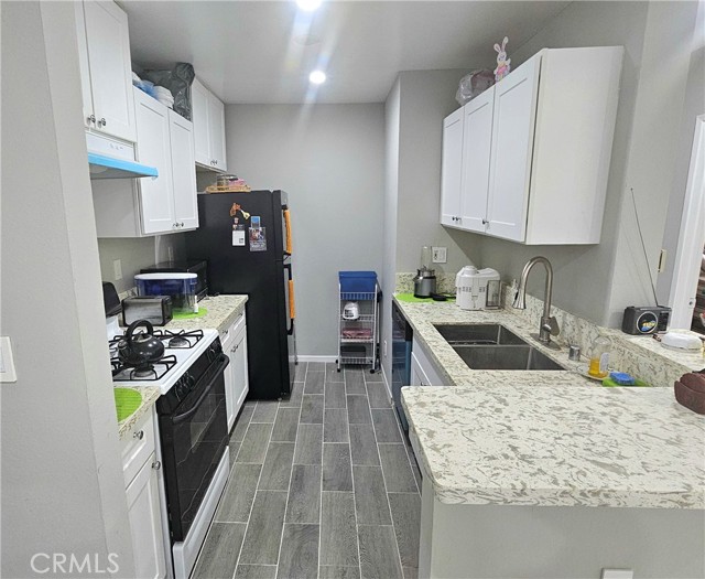 Detail Gallery Image 11 of 29 For 17900 Sherman Way #226,  Reseda,  CA 91335 - 1 Beds | 1 Baths