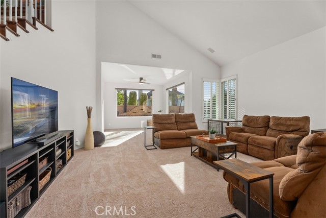 Detail Gallery Image 5 of 45 For 40 Highpoint, Rancho Santa Margarita,  CA 92679 - 4 Beds | 3/1 Baths