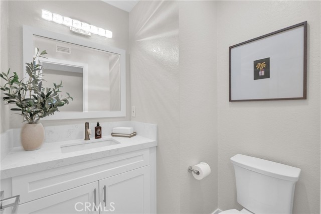 21212 Valleyview Drive, Walnut CA: https://media.crmls.org/medias/a04689c4-0ccd-4157-9382-fb616f8a033e.jpg