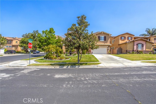 Detail Gallery Image 2 of 49 For 33070 Bradcliff Ct, Yucaipa,  CA 92399 - 4 Beds | 2/1 Baths
