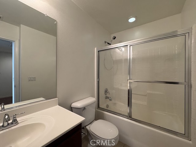 Detail Gallery Image 13 of 19 For 1523 Ledgestone Ln, Pomona,  CA 91767 - 3 Beds | 3 Baths