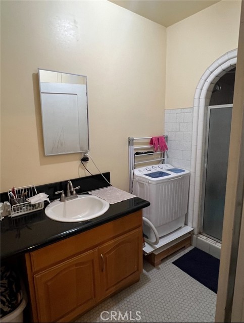 400 N Valencia Street, Alhambra CA: https://media.crmls.org/medias/a0479fdd-dbe3-42fa-88f7-6a826ababb13.jpg