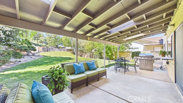 Detail Gallery Image 39 of 45 For 24187 Avenida Crescenta, Valencia,  CA 91355 - 5 Beds | 3 Baths