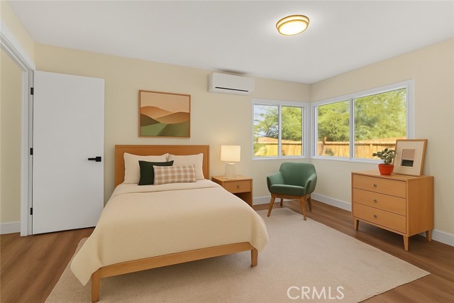 Detail Gallery Image 7 of 21 For 506 W Terrace Ave, Fresno,  CA 93705 - 4 Beds | 2/1 Baths