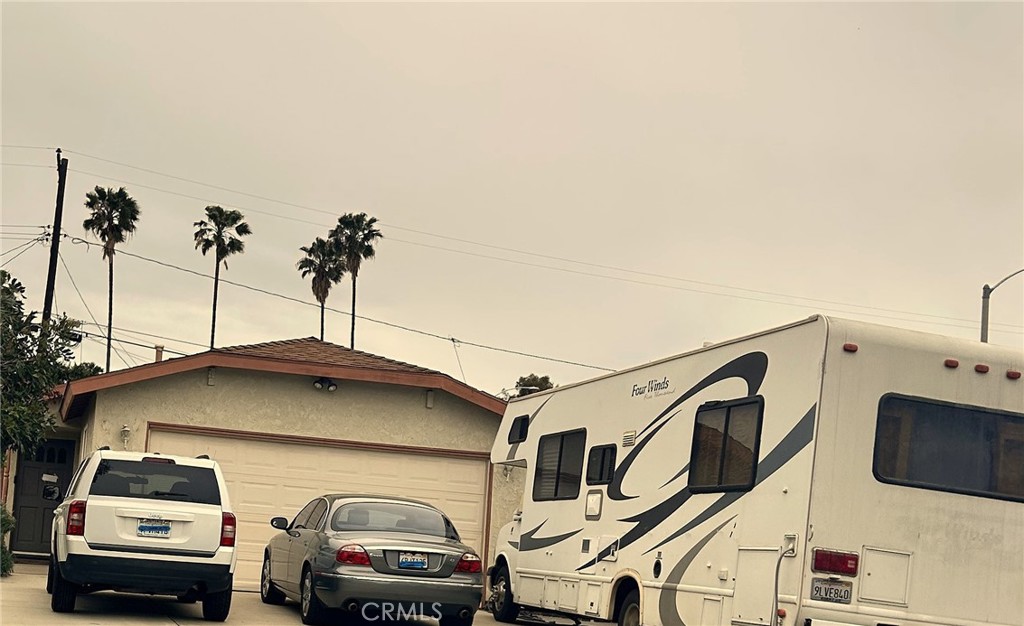 https://media.crmls.org/medias/a048fc46-7ca9-458f-bb26-d5739dc7dea9.jpg?preset=X-Large
