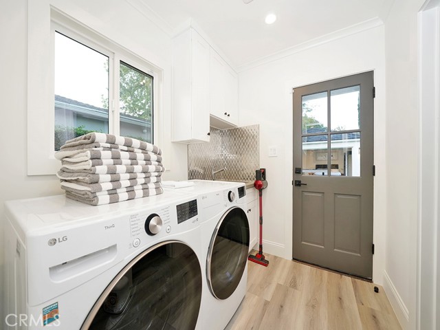 15440 Varden Street photo 19