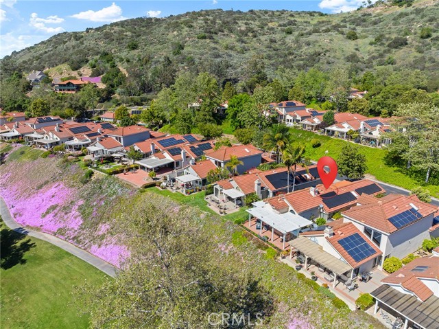 29122 Laurel Valley Drive, Vista CA: https://media.crmls.org/medias/a0494aaf-806e-403b-958d-7309ddd64de5.jpg