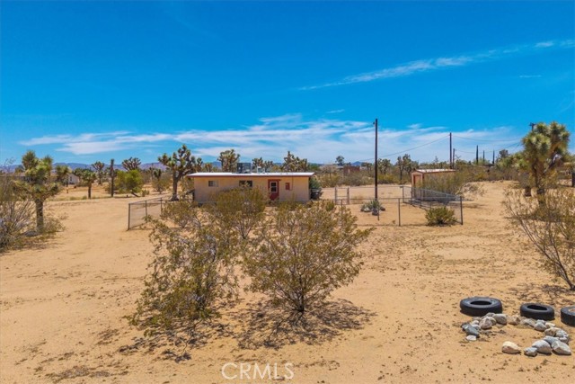 58382 Sunny Sands Drive, Yucca Valley CA: https://media.crmls.org/medias/a0497049-f941-4151-8de7-7e19c20d6905.jpg