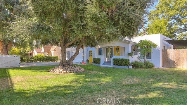 Detail Gallery Image 1 of 1 For 1137 E Cypress Ave, Redlands,  CA 92374 - 2 Beds | 1 Baths