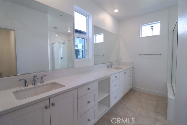 418 Lobata, Irvine CA: https://media.crmls.org/medias/a04a5418-1983-4934-9fd6-efb9a7f067ae.jpg