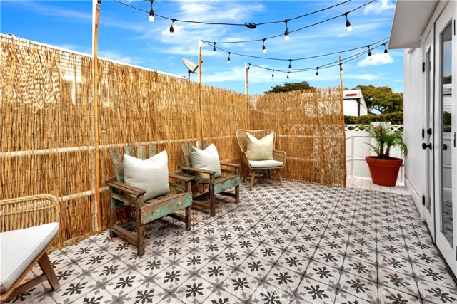 Detail Gallery Image 20 of 34 For 265 Mayflower, Newport Beach,  CA 92660 - 2 Beds | 2 Baths