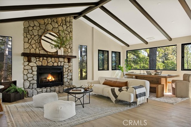 Detail Gallery Image 7 of 50 For 26352 Spyglass Dr, Lake Arrowhead,  CA 92352 - 4 Beds | 3/1 Baths