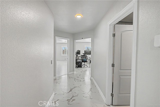 Detail Gallery Image 15 of 29 For 12714 Dorsey Ct, Victorville,  CA 92392 - 5 Beds | 3 Baths