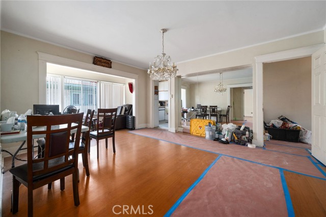 1412 S Victoria Avenue, Los Angeles CA: https://media.crmls.org/medias/a04be062-15d0-4529-be8f-31f7410cca4d.jpg