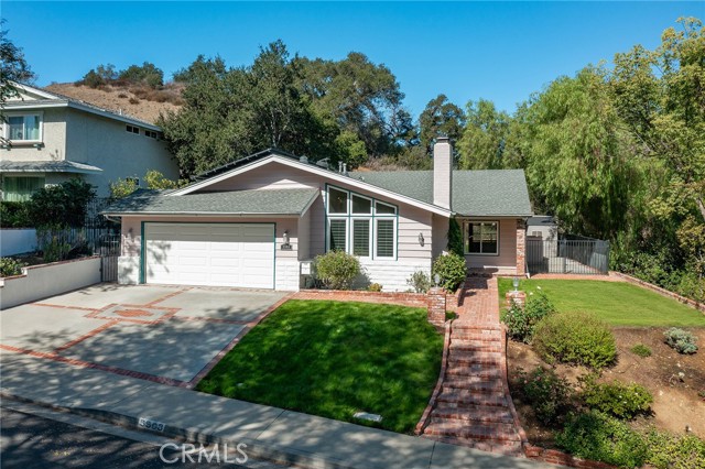 5503 Softwind WAY