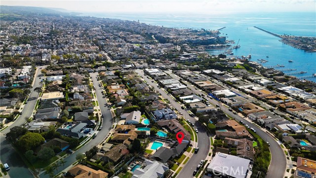Detail Gallery Image 36 of 38 For 1820 Tahuna, Corona Del Mar,  CA 92625 - 5 Beds | 5 Baths