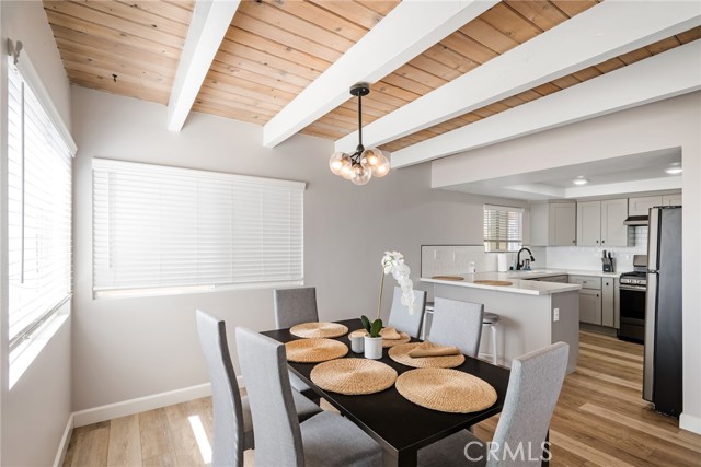 2208 The Strand, Manhattan Beach CA: https://media.crmls.org/medias/a04d36d3-3507-450d-8a84-fbee9d4a2a02.jpg