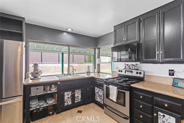 Detail Gallery Image 10 of 35 For 4426 Gettysburg St, Chino,  CA 91710 - 4 Beds | 2 Baths