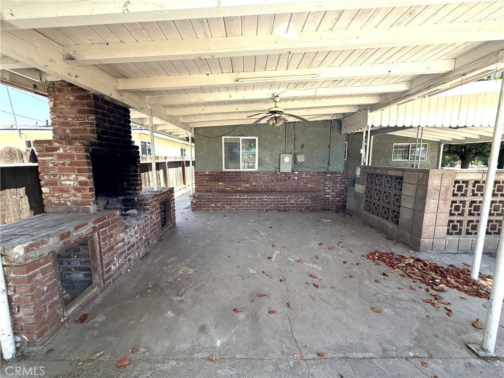 https://media.crmls.org/medias/a04d9780-5428-4af0-b1ba-30e4e4868bb4.jpg?preset=X-Large