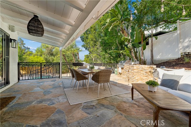Detail Gallery Image 52 of 73 For 4590 Ensenada Dr, Woodland Hills,  CA 91364 - 3 Beds | 2/1 Baths