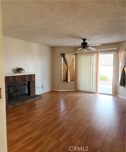 27539 Avenida Interno, Menifee CA: https://media.crmls.org/medias/a04dce81-dd99-495f-8be6-d248c7fed322.jpg