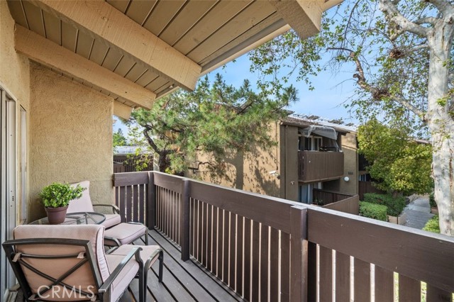 Detail Gallery Image 18 of 32 For 18350 Hatteras St #229,  Tarzana,  CA 91356 - 2 Beds | 1 Baths