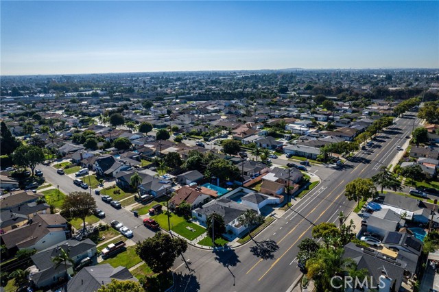 Detail Gallery Image 35 of 36 For 8502 Comolette, Downey,  CA 90242 - 3 Beds | 2 Baths