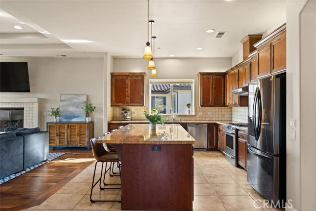 Detail Gallery Image 8 of 44 For 3368 Summit Ridge, Chico,  CA 95928 - 4 Beds | 3 Baths