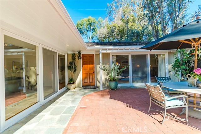 3133 Palos Verdes Drive, Palos Verdes Estates, California 90274, 3 Bedrooms Bedrooms, ,2 BathroomsBathrooms,Residential,Sold,Palos Verdes,SB17245869