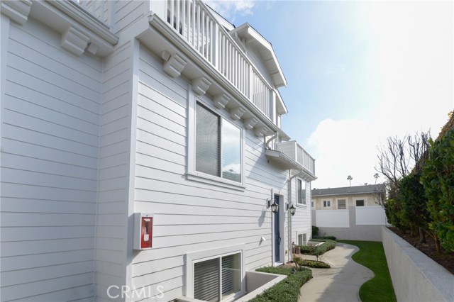 129 Broadway, Redondo Beach, California 90277, 3 Bedrooms Bedrooms, ,3 BathroomsBathrooms,Residential,Sold,Broadway,PV17006440