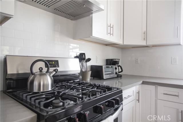 10824 Morrison Street photo 7