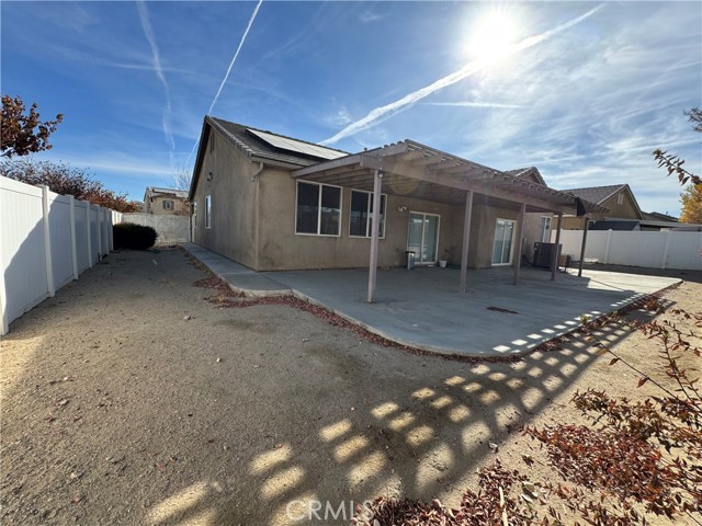 Detail Gallery Image 5 of 10 For 14978 Pebblebrook Pl, Victorville,  CA 92394 - 3 Beds | 2 Baths