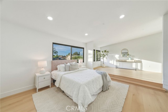 Detail Gallery Image 31 of 59 For 15335 Seine Cir, Irvine,  CA 92604 - 6 Beds | 4 Baths