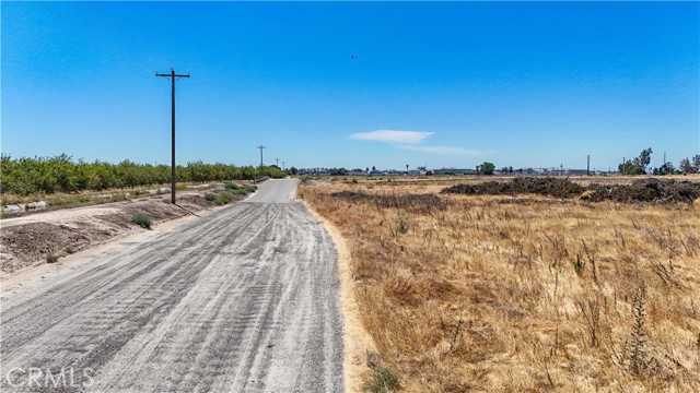 1777 Bird, Livingston CA: https://media.crmls.org/medias/a051eb97-7f43-4bbc-851e-ac2c0086018e.jpg