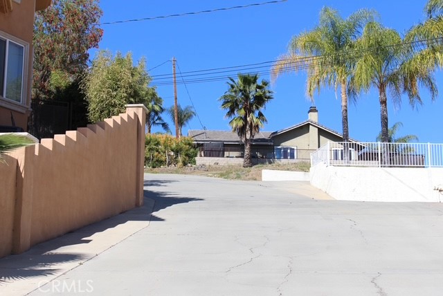 Detail Gallery Image 5 of 7 For 22747 Inspiration Point, Canyon Lake,  CA 92587 - – Beds | – Baths