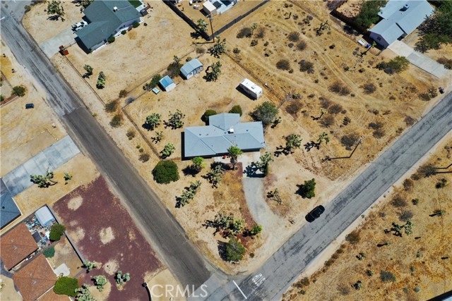 Detail Gallery Image 24 of 27 For 60140 Adobe Rd, Joshua Tree,  CA 92252 - 2 Beds | 2 Baths