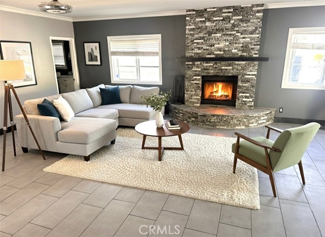 Detail Gallery Image 9 of 29 For 22896 San Joaquin East, Canyon Lake,  CA 92587 - 5 Beds | 2/1 Baths