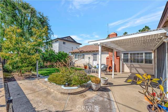 Detail Gallery Image 39 of 47 For 945 Lansing Ln, Costa Mesa,  CA 92626 - 4 Beds | 2 Baths