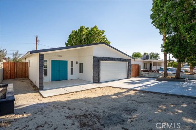Detail Gallery Image 3 of 29 For 66895 Flora Ave, Desert Hot Springs,  CA 92240 - 4 Beds | 2 Baths