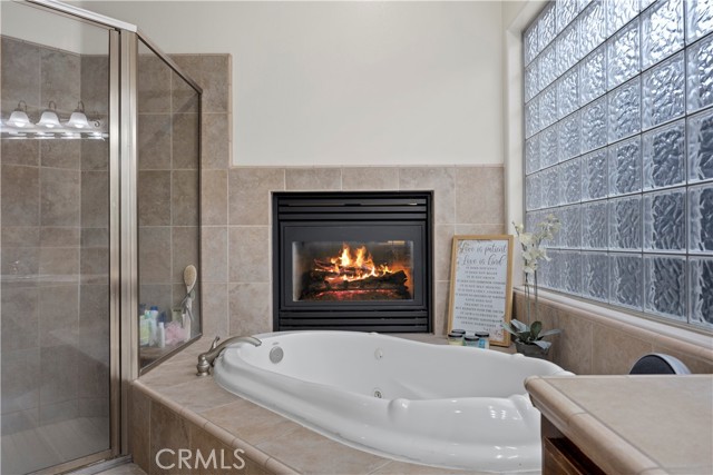 Detail Gallery Image 9 of 33 For 9905 Lightner Way, Bakersfield,  CA 93311 - 3 Beds | 2/1 Baths