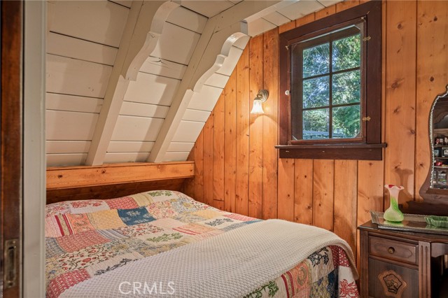 28782 Cedar Drive, Lake Arrowhead, CA 92352