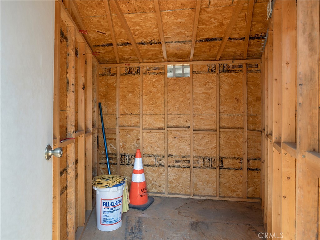 https://media.crmls.org/medias/a05449fe-c201-4b88-9563-58c8b67d6d82.jpg?preset=X-Large