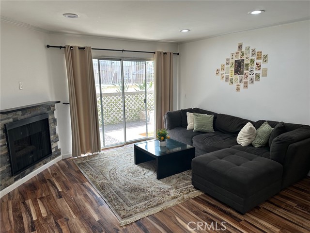 20253 Keswick Street, Winnetka CA: https://media.crmls.org/medias/a0546066-08f9-4ed5-a2d1-494566b9166e.jpg