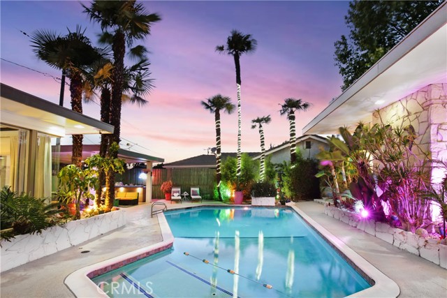 8434 Quinn Street, Downey CA: https://media.crmls.org/medias/a055252d-abe6-4ac3-af88-10bf80dd6c01.jpg